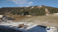 Archived image Webcam Village Day Lodge - Sun Peaks 08:00