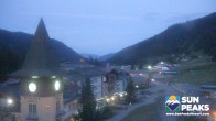 Archived image Webcam Sun Peaks Grand Hotel 04:00