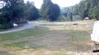 Archived image Webcam Mont Sutton: base area 07:00