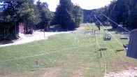 Archived image Webcam Mont Sutton: base area 13:00