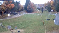 Archived image Webcam Mont Sutton: base area 09:00