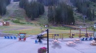 Archived image Webcam Base area Arapahoe Basin 05:00