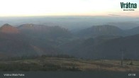 Archiv Foto Webcam Blick auf Vratna-Chleb (1457m) 06:00