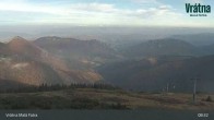 Archiv Foto Webcam Blick auf Vratna-Chleb (1457m) 08:00