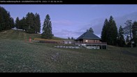 Archived image Webcam Base station Haldenköpfle - Mountain hut 06:00