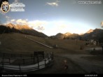 Archiv Foto Webcam Brusson - Blick auf die Piste 19:00