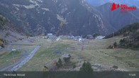 Archived image Webcam Vallnord: Chairlift Les Fonts 04:00