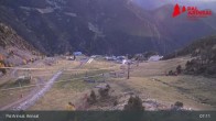 Archived image Webcam Vallnord: Chairlift Les Fonts 06:00