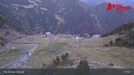 Archived image Webcam Vallnord: Chairlift Les Fonts 18:00