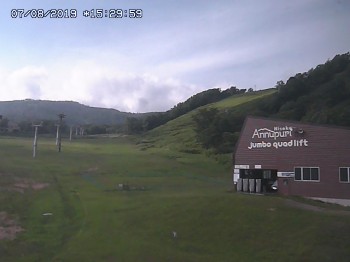 Base station of the Jumbo Quad Lift in the ski resort Niseko Annupuri